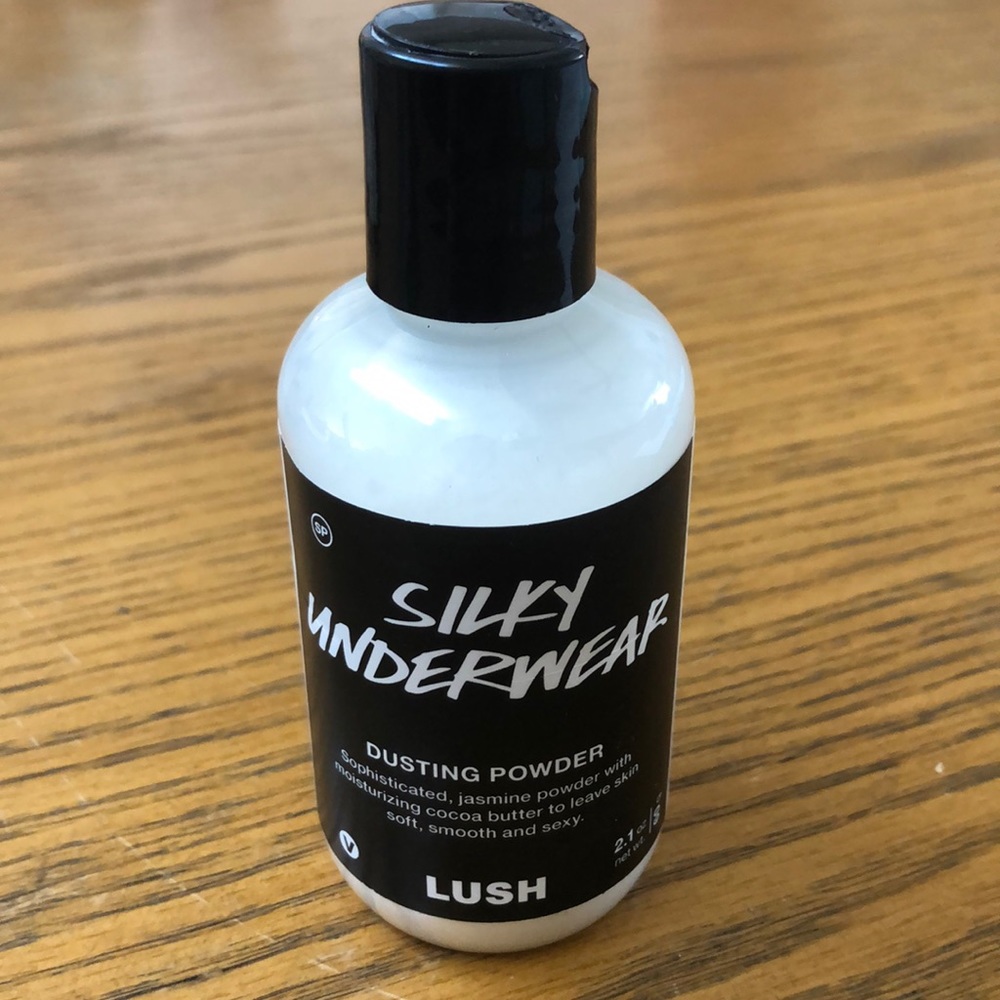 Lush Dusting Powder